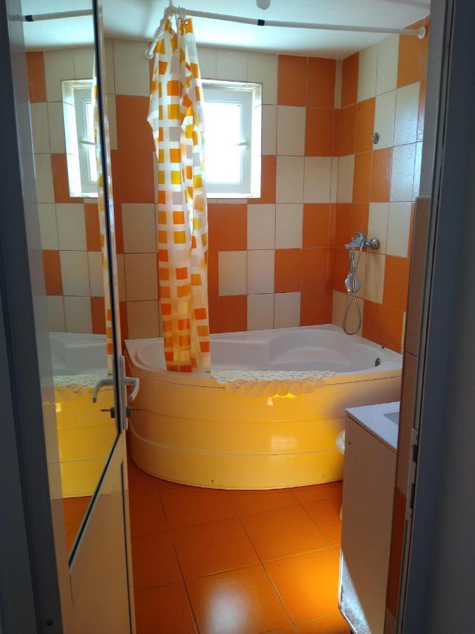 Casa Doina Hotell Douăzeci şi Trei August Eksteriør bilde