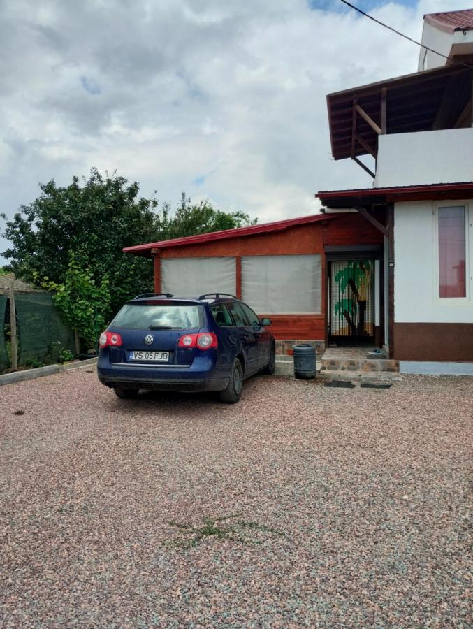 Casa Doina Hotell Douăzeci şi Trei August Eksteriør bilde